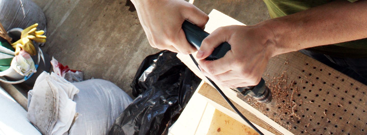 Nisthilfe aus Eschenholz selbst herstellen.